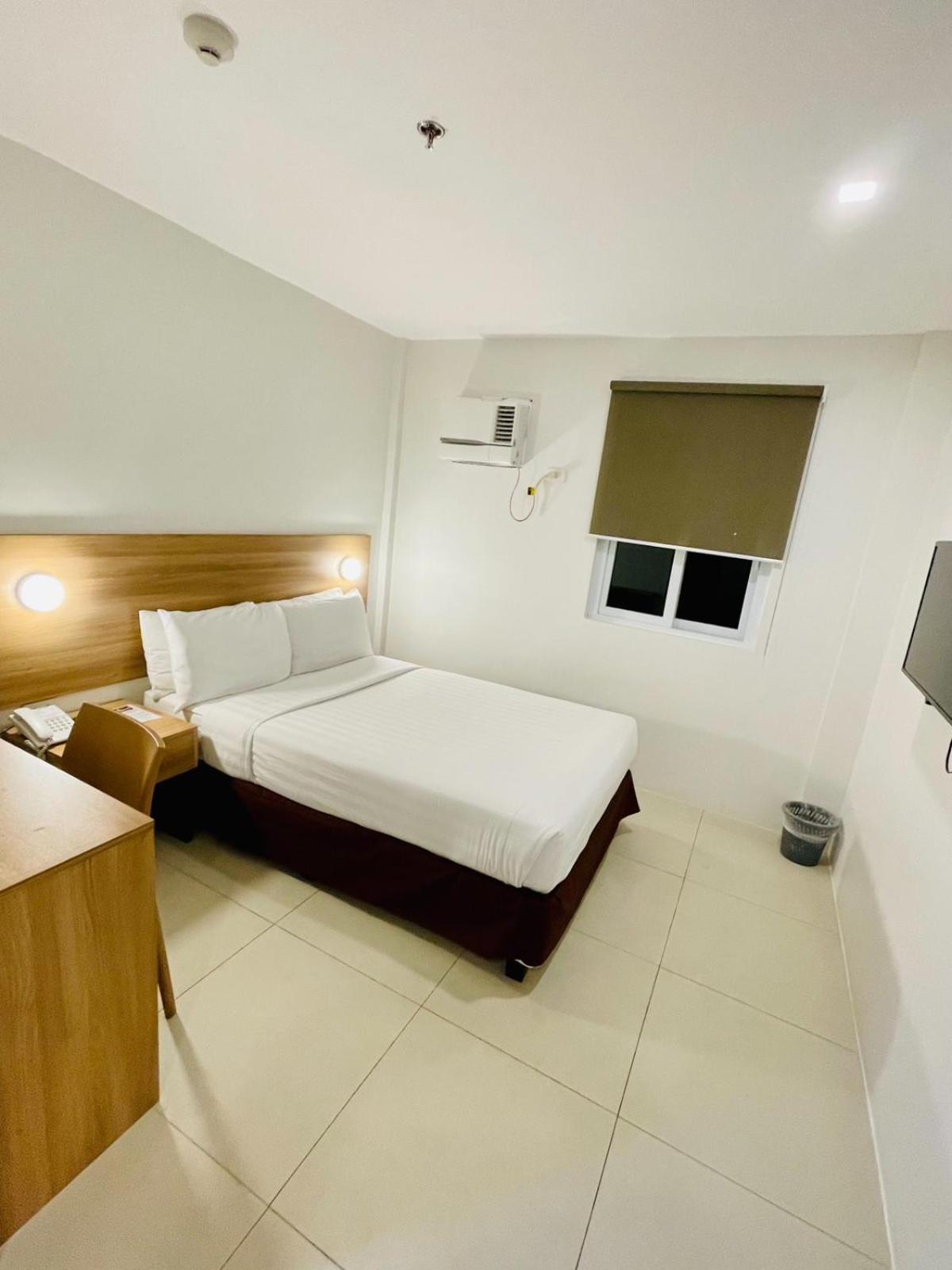 Mango Suites Тугегарао Екстер'єр фото